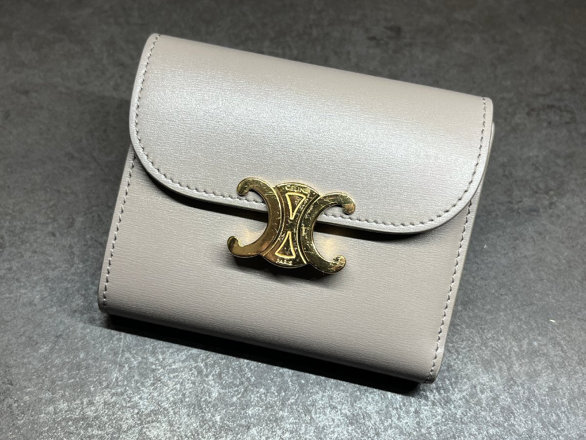 Yahoo!オークション - β綺麗【CELINE セリーヌ トリオンフ Yahoo!オークション - β綺麗【CELINE セリーヌ トリオンフ