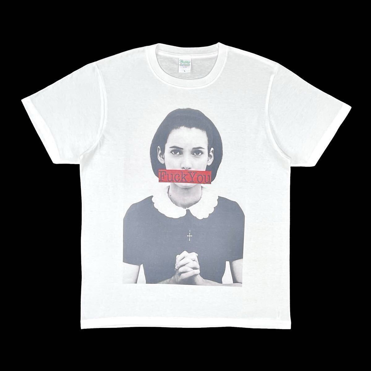 新品 ウィノナライダー 若草物語 17歳のカルテ 口隠し シスター Tシャツ 新品 ビッグプリント ウィノナライダー FUCK YOU 口隠しシスター