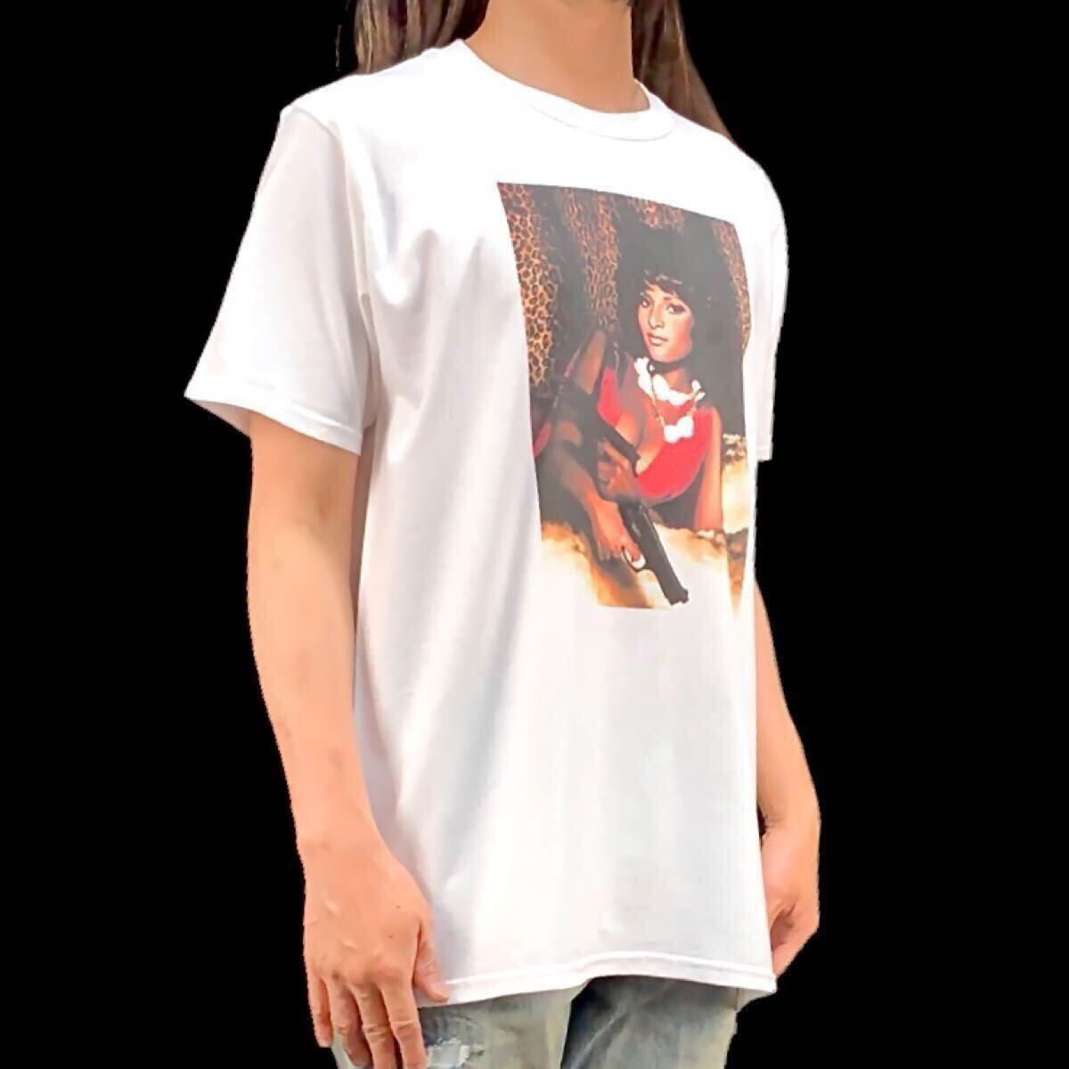 新品 コフィー パムグリア ヒョウ柄 二丁拳銃 ジャッキー ブラウン Tシャツ 新品 コフィー パムグリア ジャッキー ブラウン ヒョウ柄ビッグ T