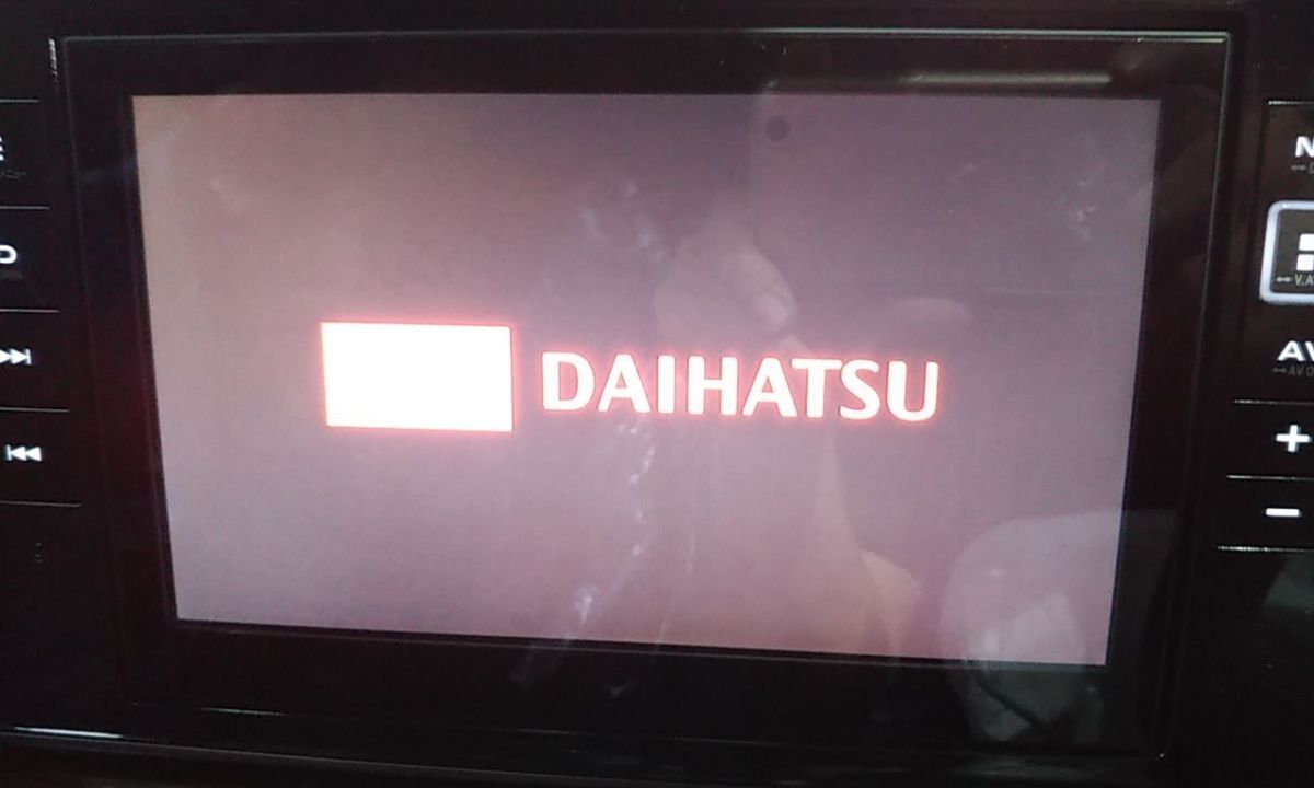 ダイハツ キャスト スタイル Gターボ LA260S 純正 カーナビ 08545-K9123 ドライブレコーダー DRN-H68N ETC 取説付 USB?HDMIハブ 8インチ