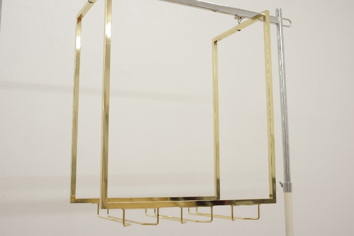 ワイングラスホルダー 吊り下げ グラスホルダー 3連 ワイングラス 収納 ネジ止め グラスハンガー ワイングラス置き キッチン 水切り