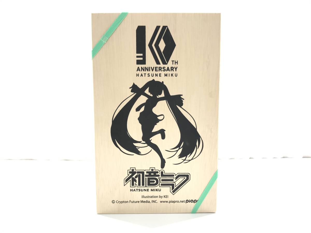 未使用 未開栓品 初音ミク 10周年 マジカルミライ スパークリングワイン ノンアルコールゼロ メタリックラメシャン グラスBOXセット