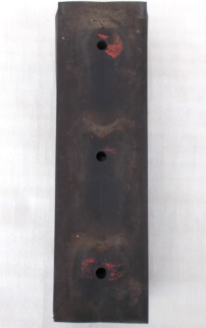 エルフ　ターミナルゴム　Ｄゴム　10cm×9.5cm×35cm 厚さ1.5cm　バン車リア当てゴム　半月型　かまぼこ型_画像4