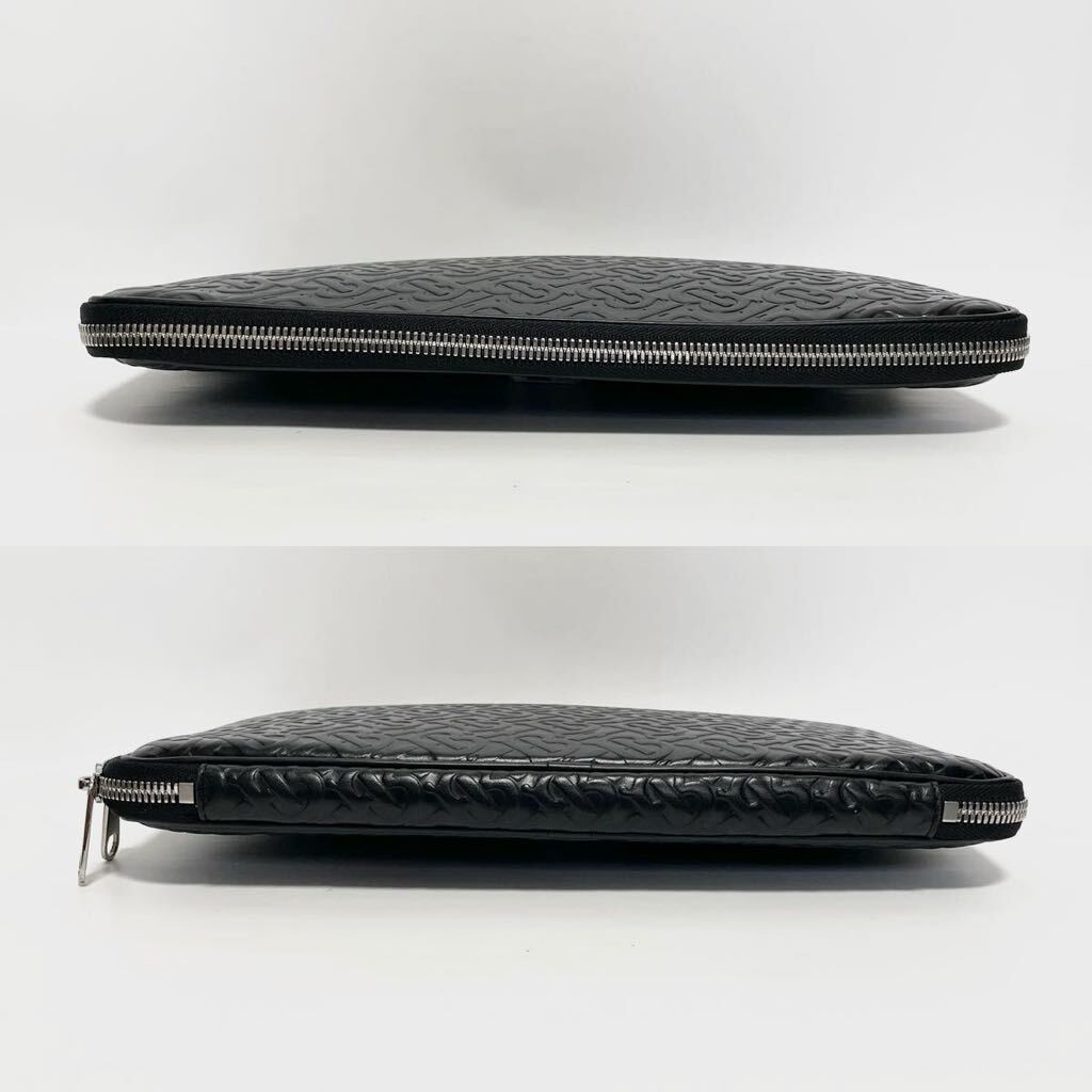 美品 BURBERRY バーバリー TB 総柄 型押し レザー クラッチ 美品 BURBERRY バーバリー TB 総柄 型押し レザー クラッチ