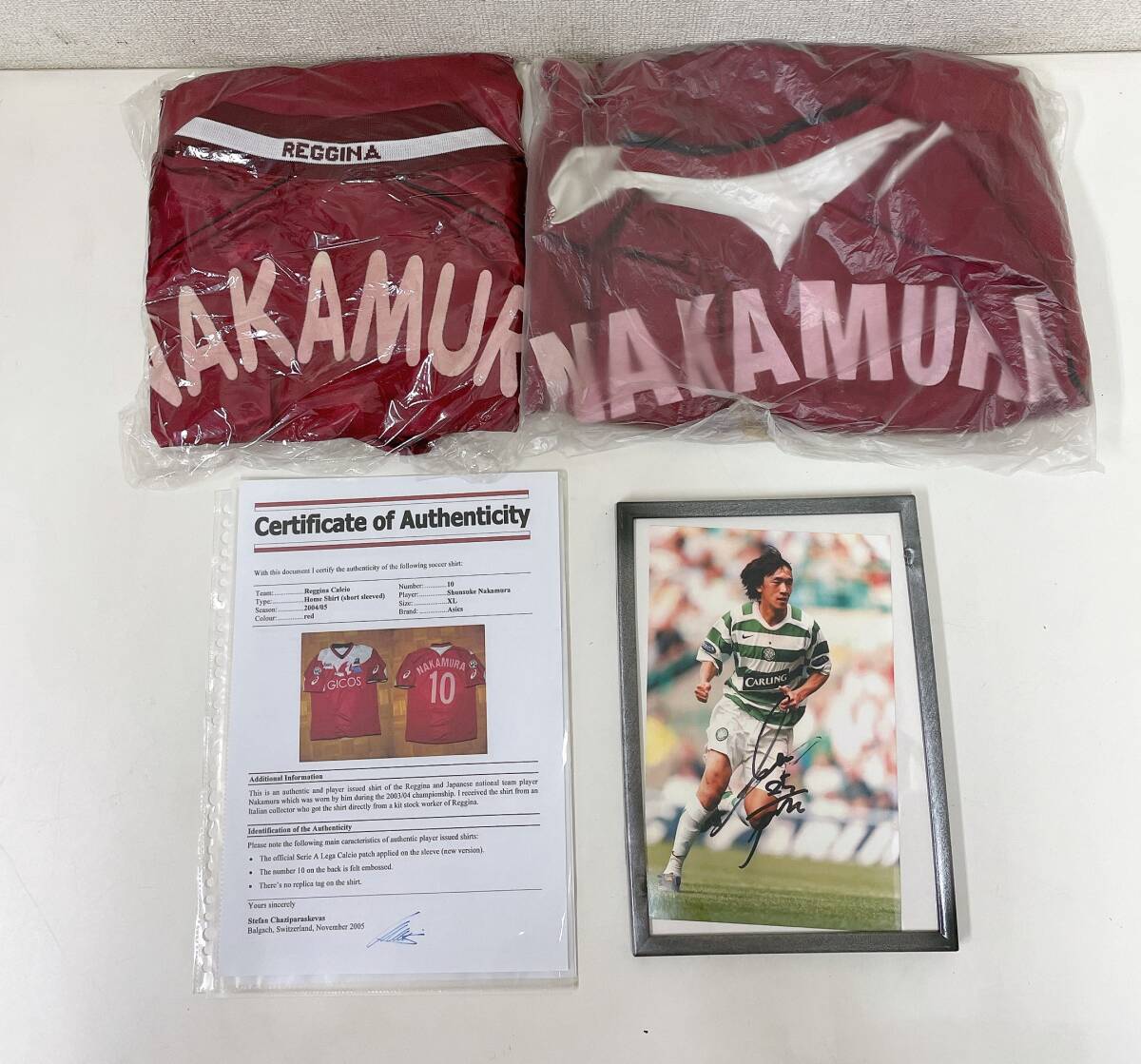 【セリエAクラブチーム レッジーナ 中村俊輔　ユニフォーム　サイン入り写真付き】サッカー/グッズ/選手/日本代表/A610-055