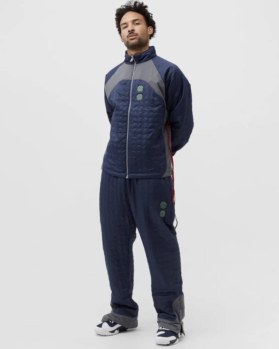 新品 NIKE JORDAN CLOT セットアップ ジャージ XL 定価72 050円 新品 NIKE JORDAN CLOT セットアップ ジャージ XL 定価72 050円
