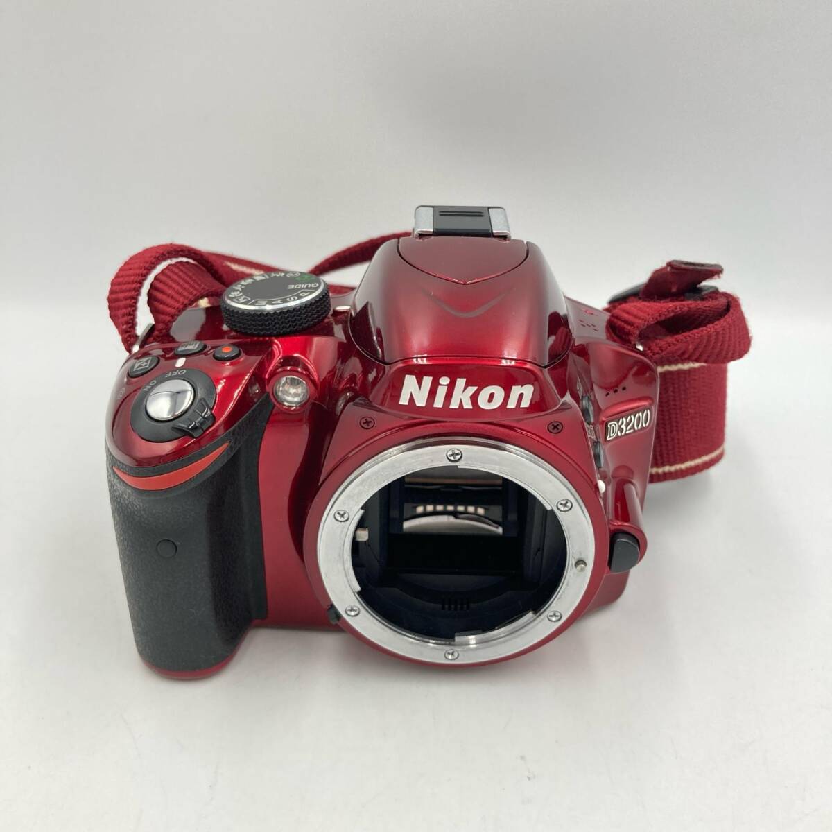 Nikon D3200 ボディ レッド Nikon D3200ボディ レッドの出品 | ONE SCENE（ワンシーン）