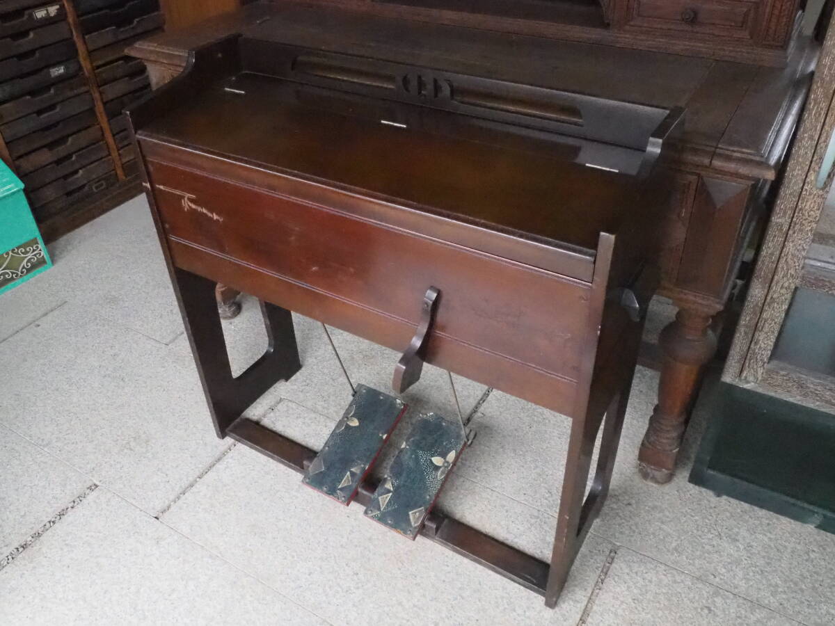 昭和家具風 Organオルガン 焼き 木のぬくもり - 鍵盤楽器 昭和家具風 Organオルガン 焼き 木のぬくもり - 鍵盤楽器