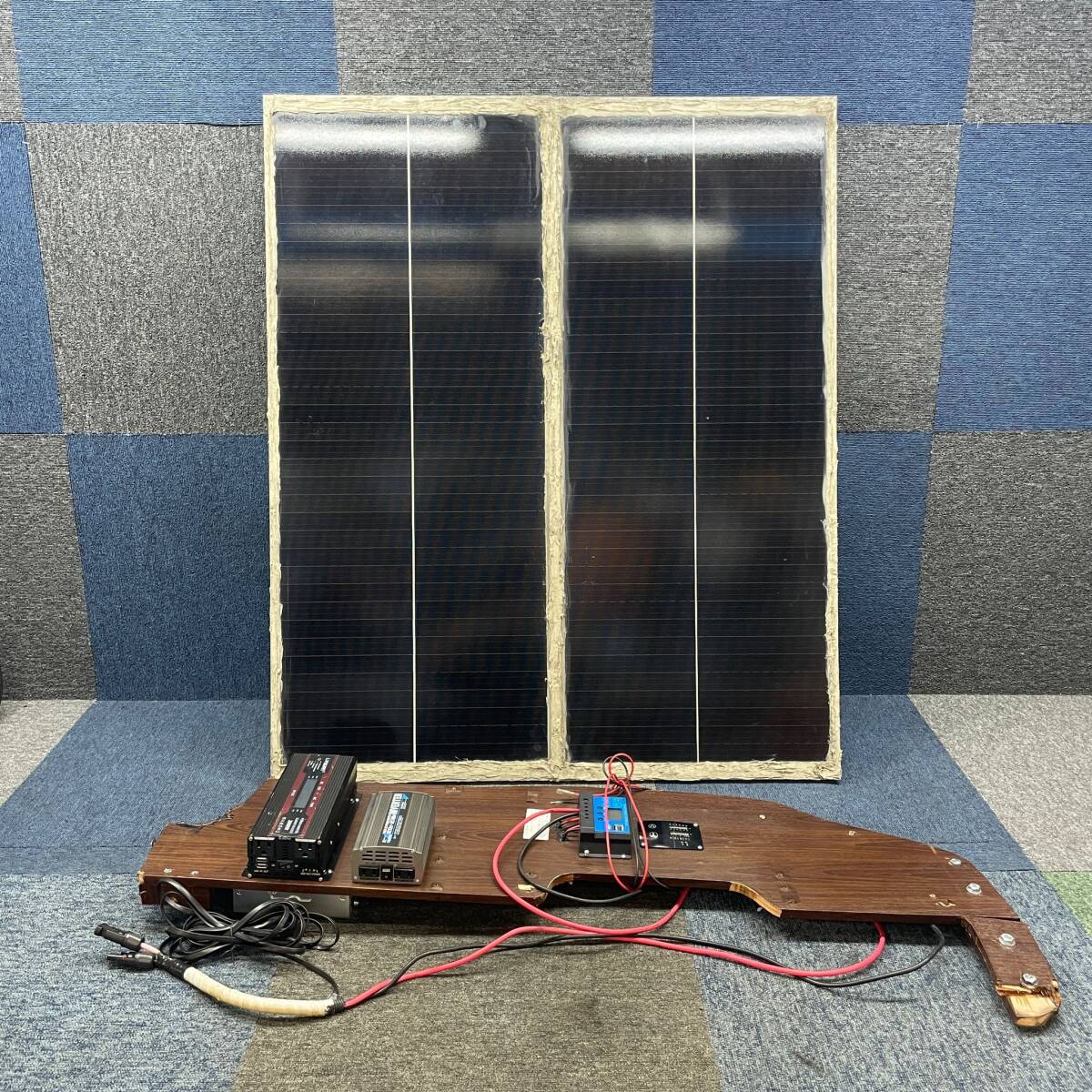 #3145-13 ソーラーパネル 100W 2枚セット 90x108cm SYNY PV-SY027 / SJ202 / ソーラーコントローラー / インバータ