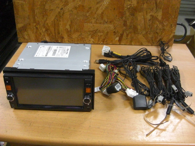 動作OK 日産 純正OP MC313D-W B8260-C9948 CD SD DVD USB ipod Bluetooth VTR TV フルセグ 地デジ対応 メモリーナビ 地図2016年 送料安 