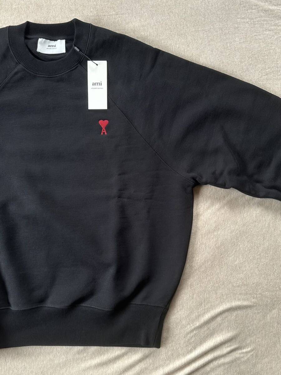黒M新品 AMI Paris グラフィック ブランドロゴ スウェット 黒M新品 AMI Paris グラフィック ブランドロゴ スウェット