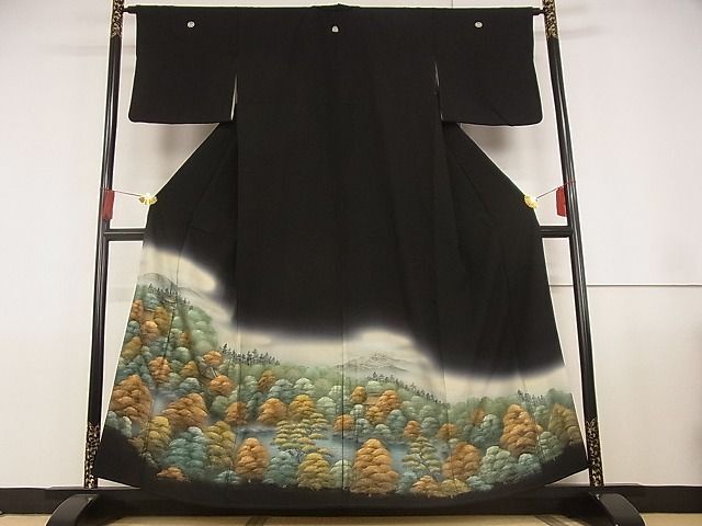 平和屋着物■豪華黒留袖　手描き　樹林風景文　暈し染め　金彩　着丈158cm　裄丈64.5cm　正絹　逸品　A-wj5038
