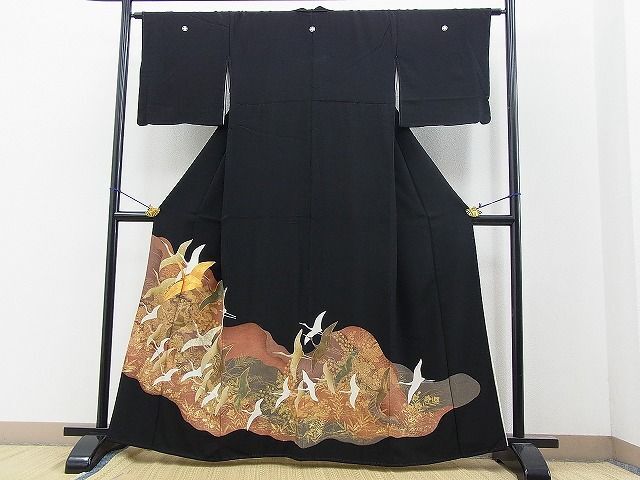 平和屋着物■豪華黒留袖　駒刺繍　飛鶴道長秋草文　金彩　逸品　BAAJ5710pm