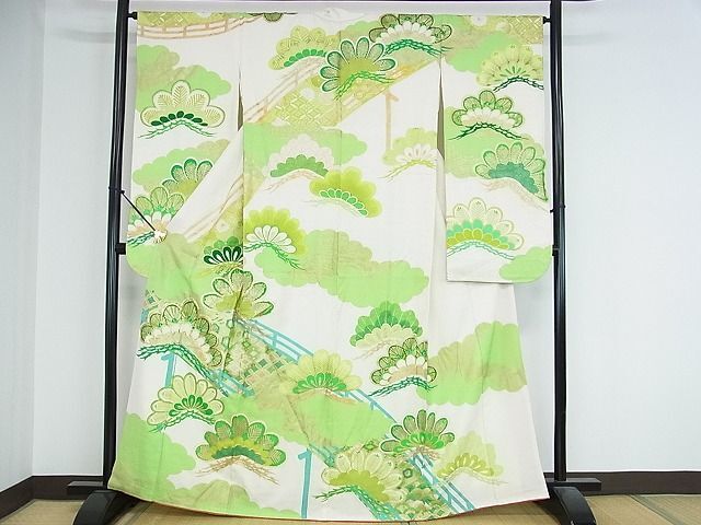平和屋着物■豪華振袖　駒刺繍　吉祥松文　金彩　逸品　op5853