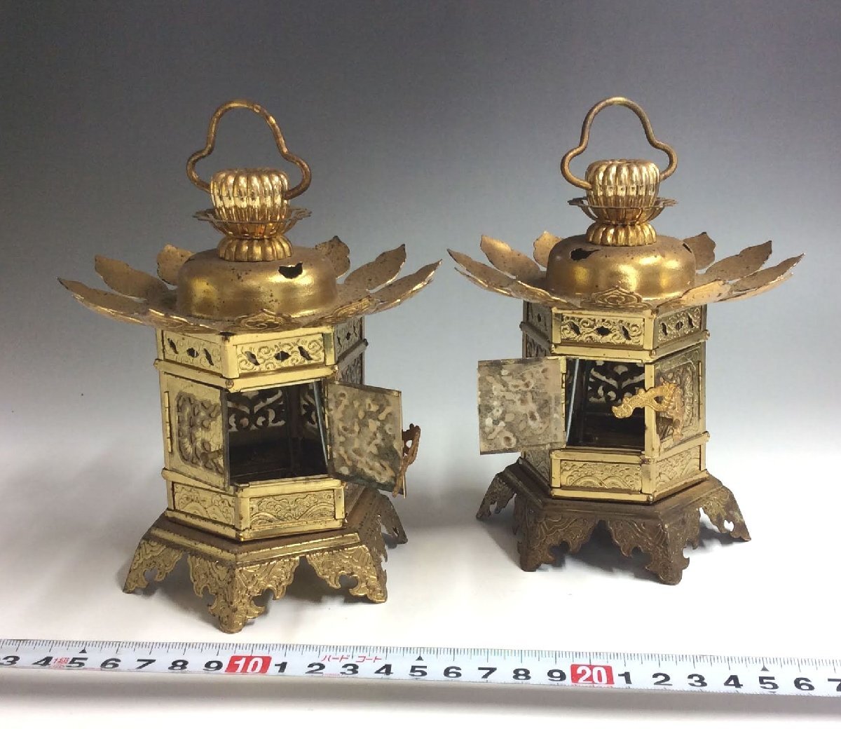 Yahoo!オークション - 【三】仏具 まとめ 大量 約7kg 蝋燭立て Yahoo!オークション - 【三】仏具 まとめ 大量 約7kg 蝋燭立て