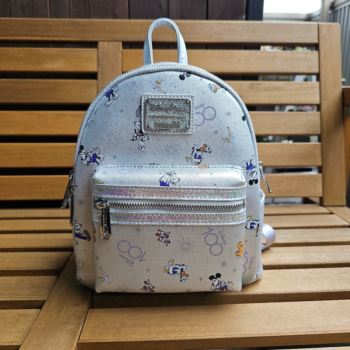 新品未使用品】フロリダ ディズニー WDW 100周年限定 リュック 新品未使用品】フロリダ ディズニー WDW 100周年限定 リュック