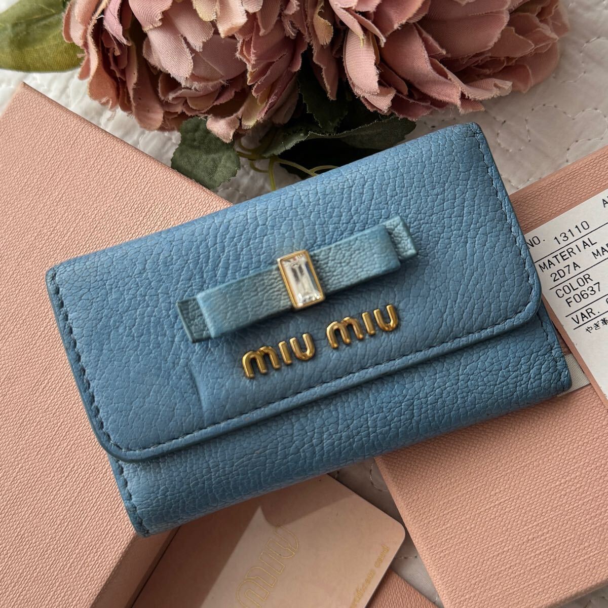 MIUMIU ミュウミュウ クリスタル マドラスレザー ロゴ キー MIUMIU ミュウミュウ クリスタル マドラスレザー ロゴ キー