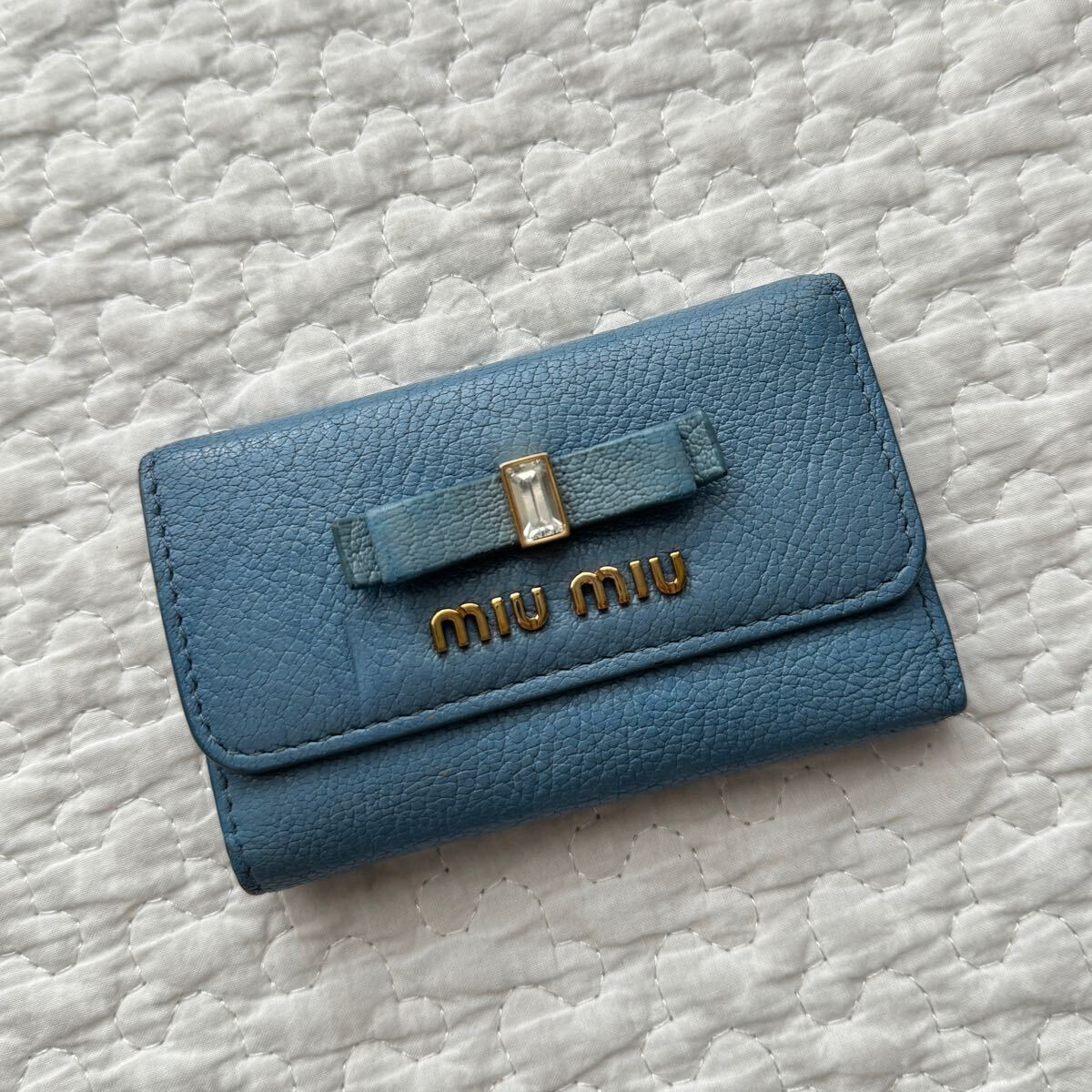 MIUMIU ミュウミュウ クリスタル マドラスレザー ロゴ キー MIUMIU ミュウミュウ クリスタル マドラスレザー ロゴ キー