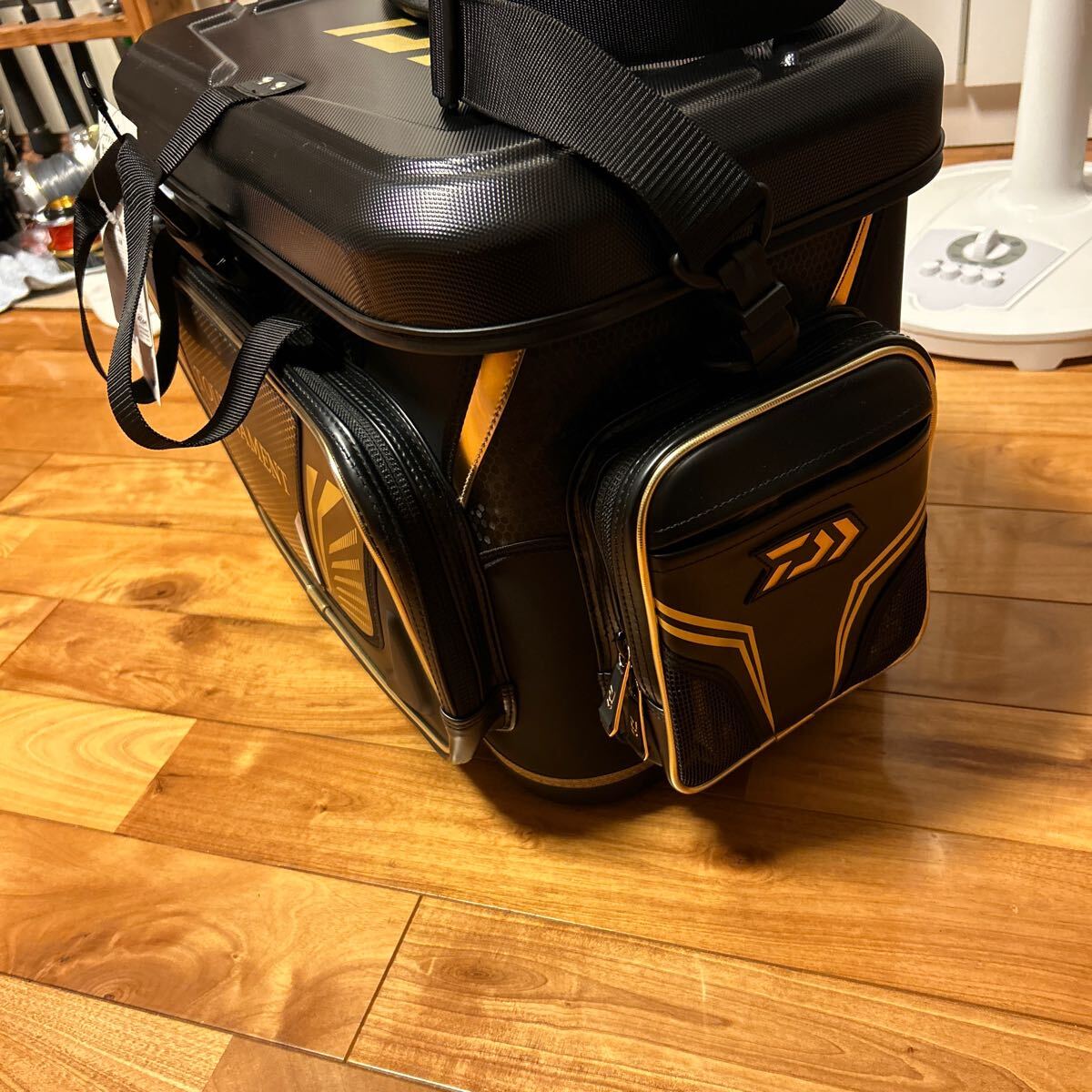 新品 Daiwa最高峰のバッグ ダイワ トーナメント クールバッグ 28 新品 Daiwa最高峰のバッグ ダイワ トーナメント クールバッグ 28