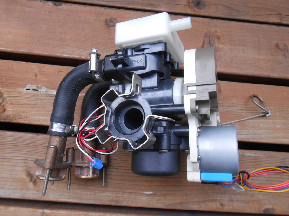 TCF-9923 排水バルブユニット ネオレスト TOTO まだ使える 修理 TCF-9923 排水バルブユニット ネオレスト TOTO まだ使える 修理