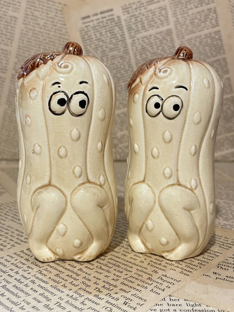 ☆1960年代/セラミック/ソルト&ペッパー/キュウリ?/モンスター?/即決ビンテージUSA/Cucumber/S&P Shakers set(60s) OC-148