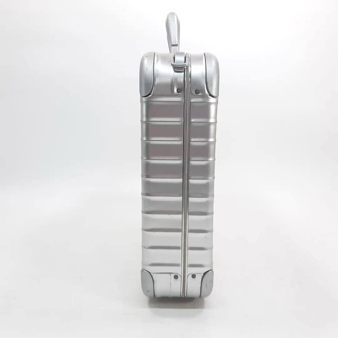 リモワ RIMOWA トパーズ アタッシュケース 909 08|Yahoo!フリマ リモワ RIMOWA トパーズ アタッシュケース 909 08|Yahoo!フリマ