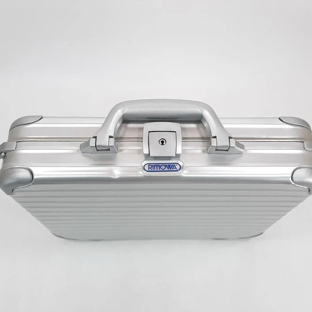 リモワ RIMOWA トパーズ アタッシュケース 909 08|Yahoo!フリマ リモワ RIMOWA トパーズ アタッシュケース 909 08|Yahoo!フリマ