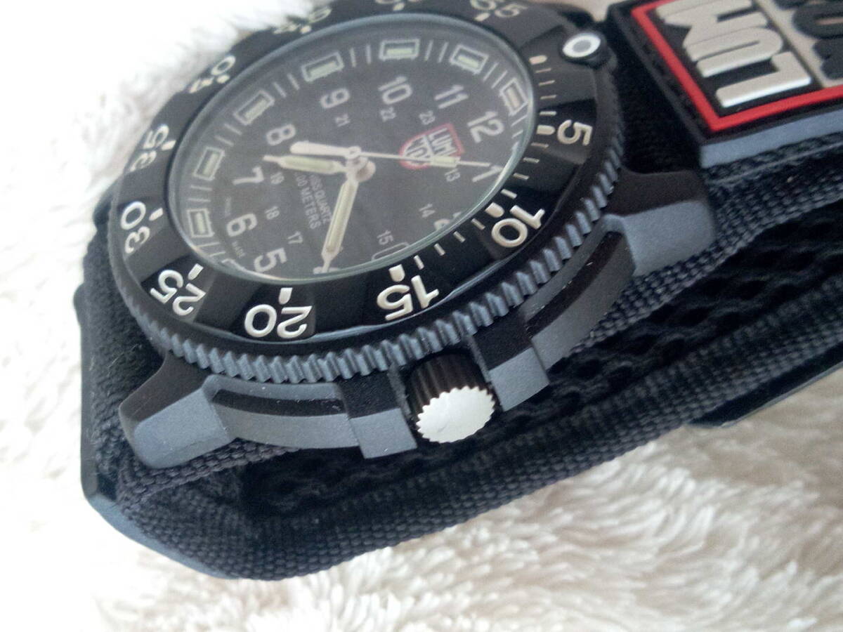 超美品 初期モデル 箱付き LUMINOX ネイビーシールズ3000/3900 超美品 初期モデル 箱付き LUMINOX ネイビーシールズ3000/3900