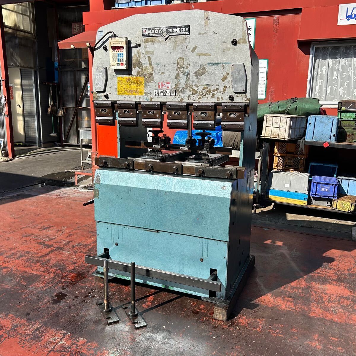 T8745 AMADA アマダ ベンダー RG35S 35ton オープンハイト370mm オートバックゲージ 三相200/220V 50/60Hz 【動作確認済】