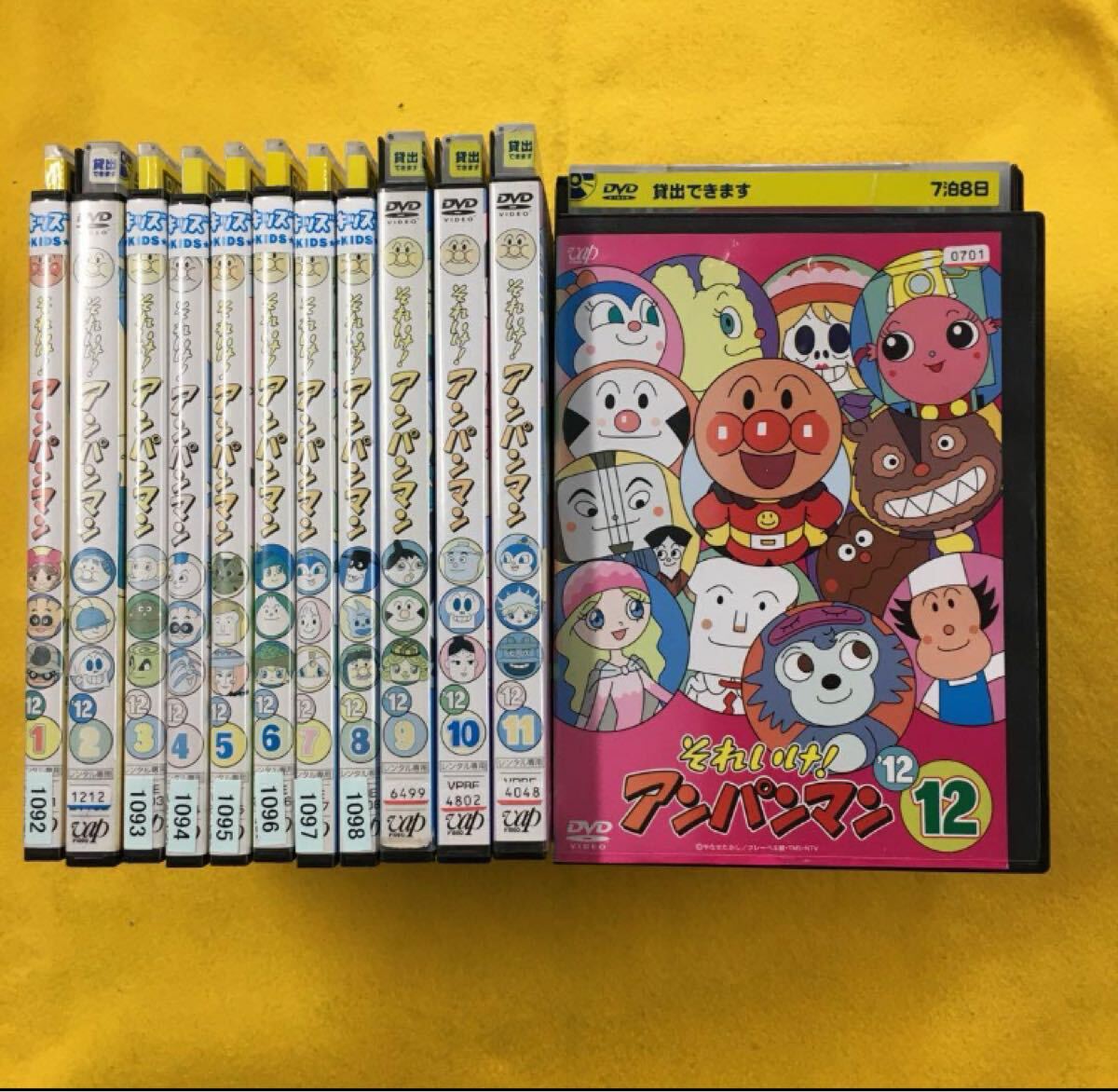 それいけ アンパマン'12 全12巻セット 管理番号8828 DVD それいけ アンパマン'12 全12巻セット 管理番号8828 DVD