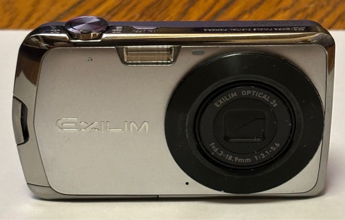 デジタルカメラ CASIO カシオ EXILIM エクシリムEX-Z330 中古。現状品。付属品無し。動作確認していません。