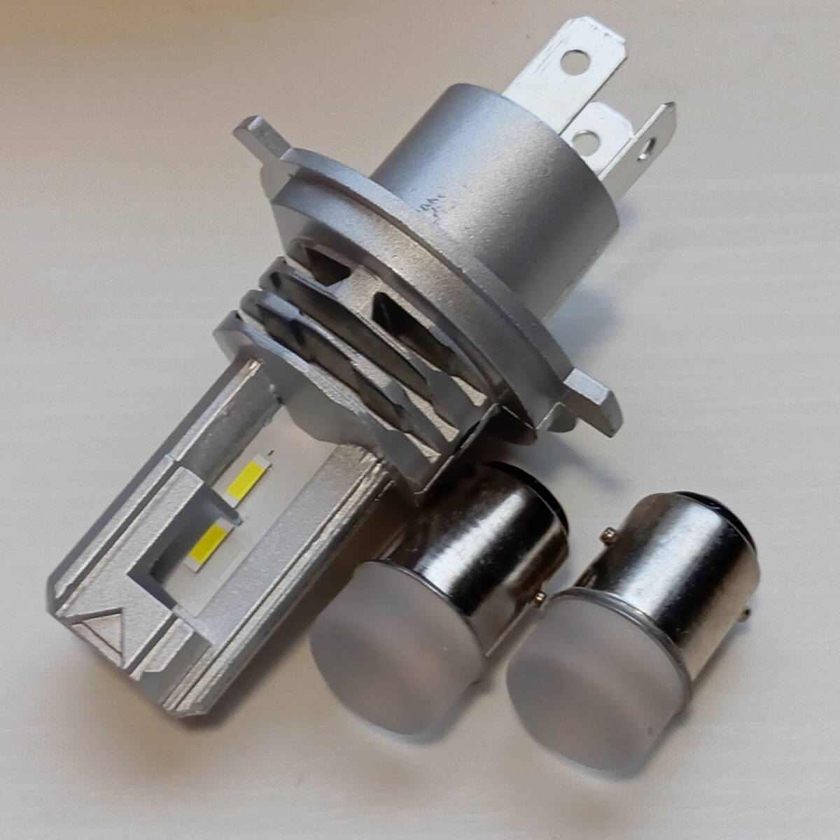 イントルーダークラシック400 YK54A LED ヘッドライト h4 Hi/Lo バルブ S25 テールランプ 3個(gè)セット ホワイト SUZUKI スズキ /h4z