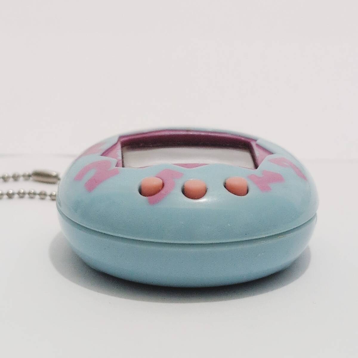 玩具】 初代 たまごっち 1996年 数字柄 水色 ピンク BANDAI 電子 玩具】 初代 たまごっち 1996年 数字柄 水色 ピンク BANDAI 電子