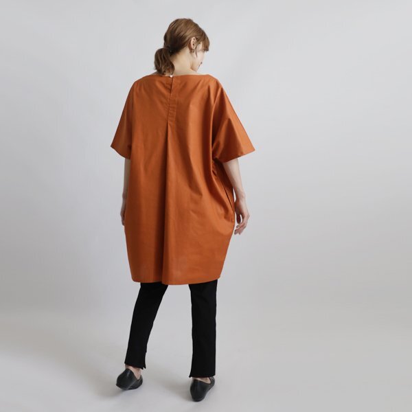 １０００円からスタート　ギマ擬麻コットン　後ろ姿も抜かりない　背中タック入　ドルマン オーバーシャツ ワンピース秋色オレンジ R32A