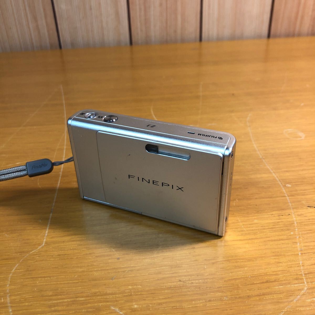 ◆ FUJIFILM FinePix Z3 富士フィルム ファインピクス デジカメ コンパクトデジタルカメラ シルバー 本体のみ 動作未確認 現状品 5.1MEGA