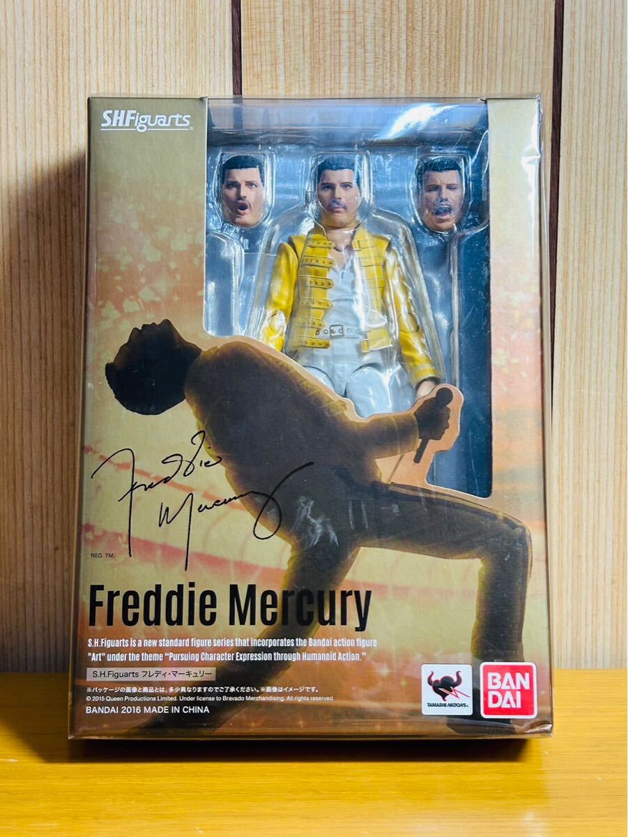 Freddie Mercury バンダイフィギュア新品未開封 Bandai Tamashii Nations Freddie Mercury 