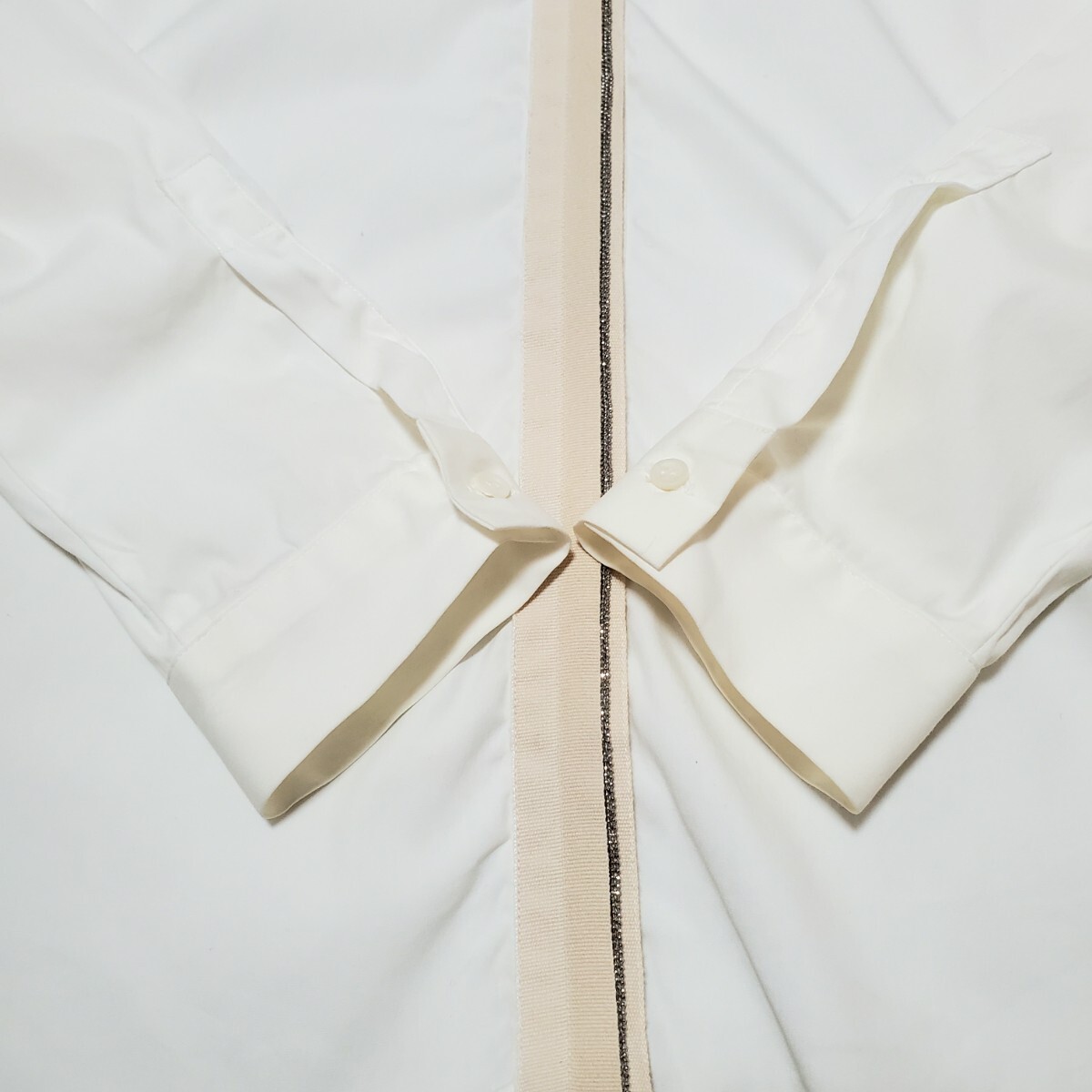 美品》ファビアナフィリッピ コットン シャツ モニーレ 長袖 美品》ファビアナフィリッピ コットン シャツ モニーレ 長袖