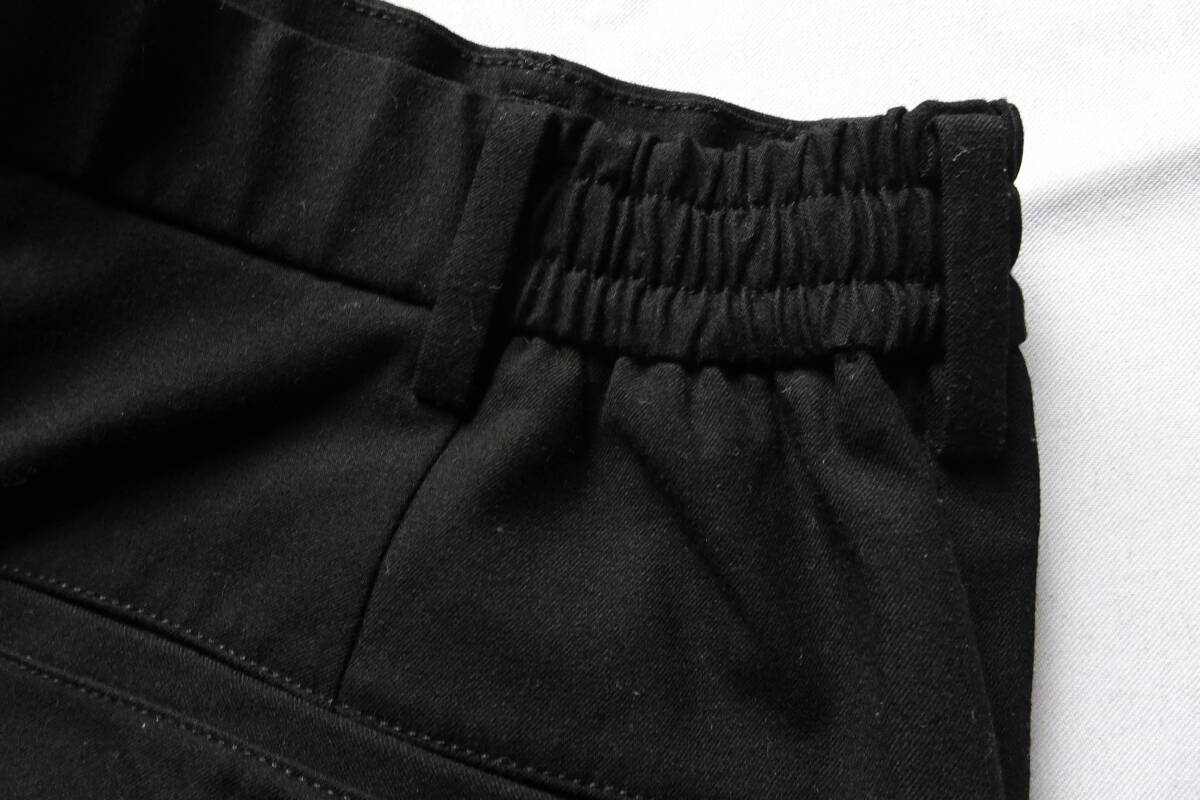 UNIQLO/ユニクロ/321-450280/タックテーパードパンツ/前ジップアップ/ウエストサイドゴム入/キレイめ/黒/ブラック/Sサイズ(10/8R)