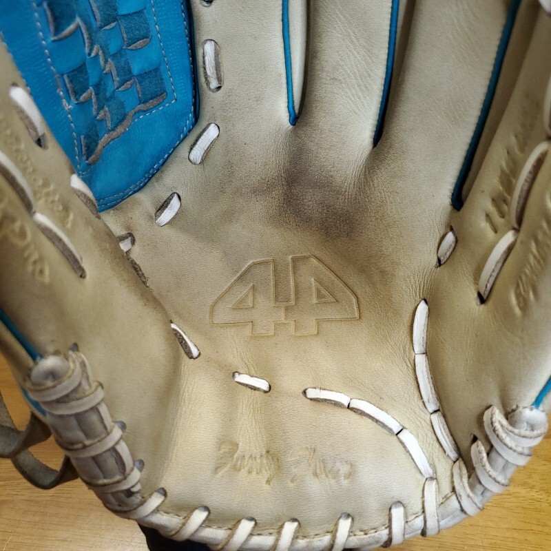 44 Pro フォーティーフォー オーダー MLB使用者多数 内野用 硬式 44 Pro フォーティーフォー オーダー MLB使用者多数 内野用 硬式
