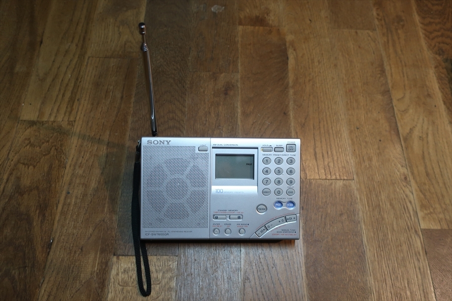 三洋電機 SANYO 【MR-1700(B)】 2バンド ポータブル ラジカセ 三洋電機 SANYO 【MR-1700(B)】 2バンド ポータブル ラジカセ