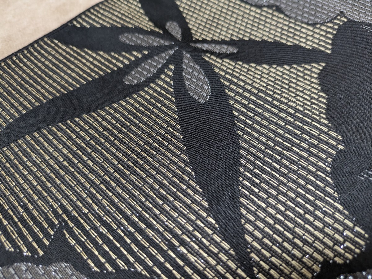 著物帯 名古屋帯? 帯 黒地 おびリボン 撫松庵 金屬纟使用 ポリエステル制 和裝小物 和裝 和柄 レトロ柄 和服 花柄 リメイク 材料 素材 