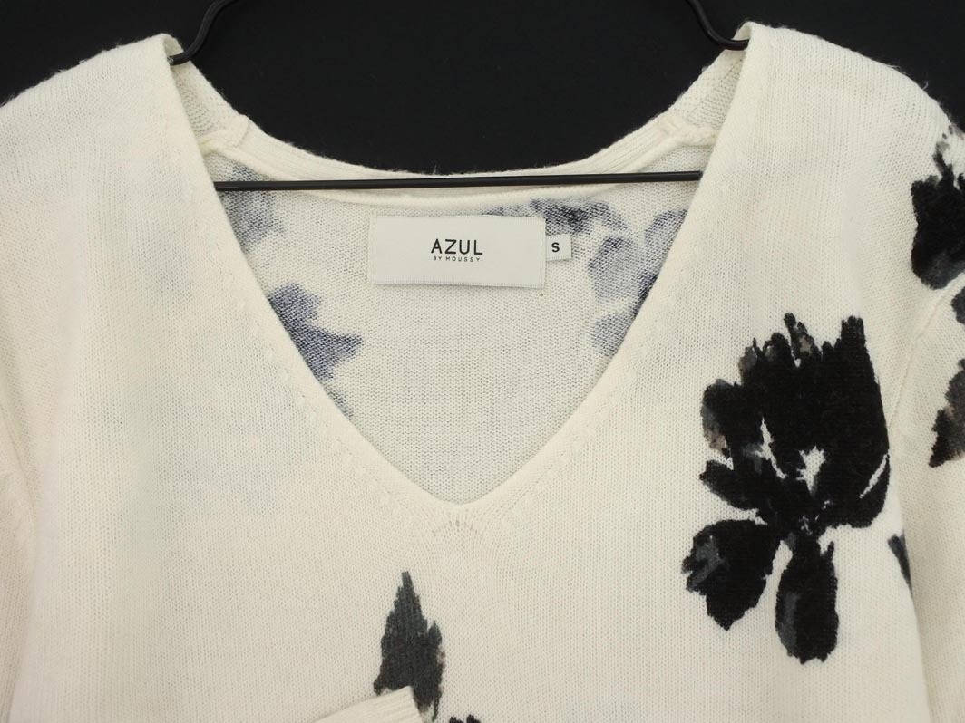 ネコポスOK AZUL BY MOUSSY アズールバイマウジー Vネック 花柄 ニット カットソー sizeS/白ｘ黒 ◇■ ☆ ejb6 レディース