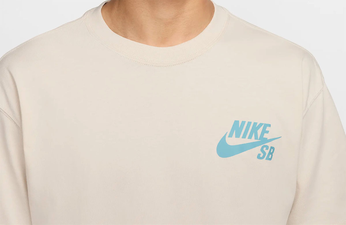 XXL ナイキSBロゴスケートボードTシャツ DC7818-104 ライト XXL ナイキSBロゴスケートボードTシャツ DC7818-104 ライト