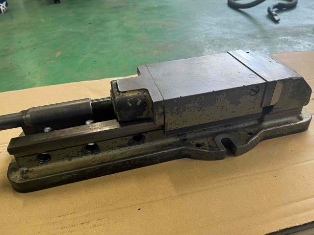 武田油圧マシンバイスVR-125・クランブ 工具、DIY用品 武田油圧マシンバイスVR-125・クランブ 工具、DIY用品