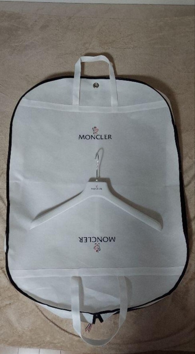 国内正規品 希少 日本限定色 MONCLER MONTMEDY モンクレール 国内正規品 希少 日本限定色 MONCLER MONTMEDY モンクレール