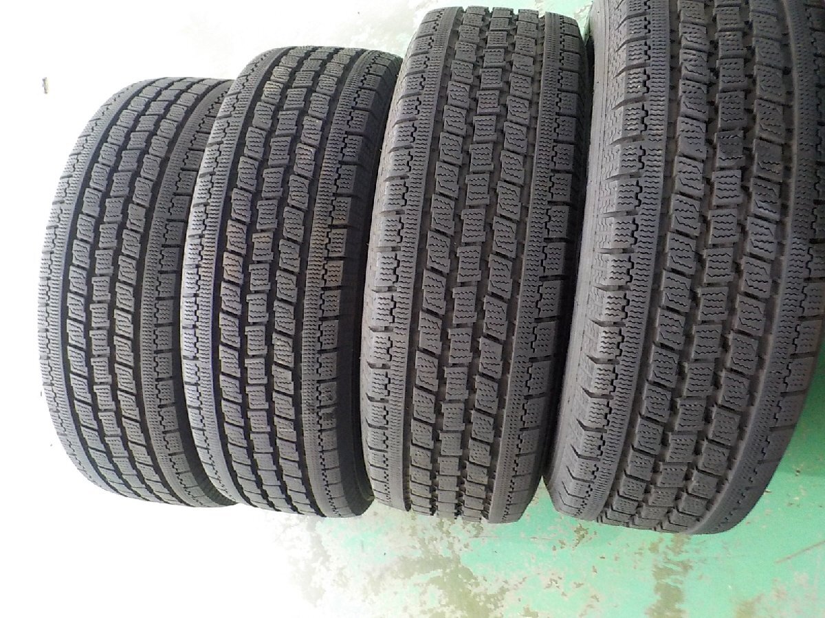 D15051 マナレイ ユーロスピード ノア ＶＯＸＹ クラウン 等 トーヨー オブザーブ ９３４ 195/65R15 ８分付き