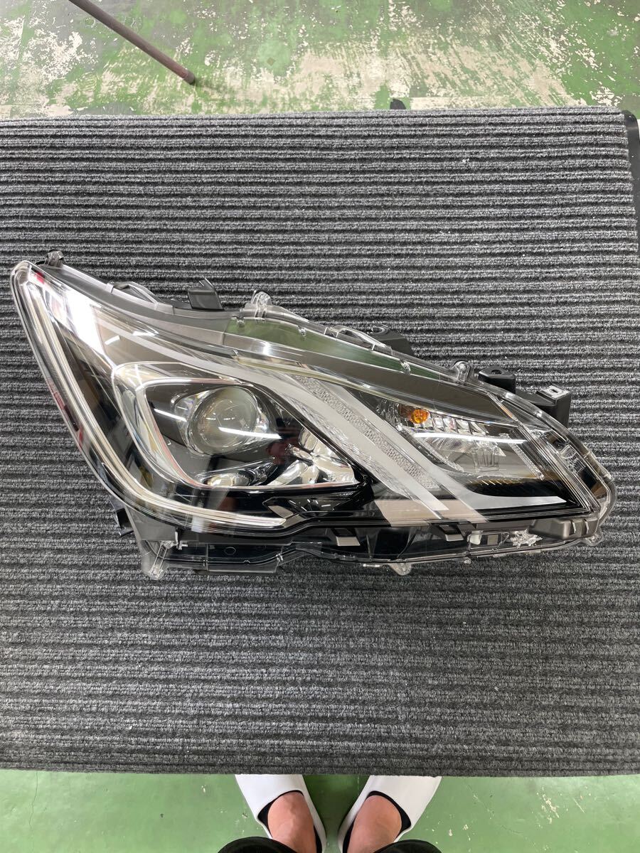 TOYOTA★クラウン210系★アスリート★右ヘッドライト★点灯確認済み★koito30-443★インナーブラック★即納します！