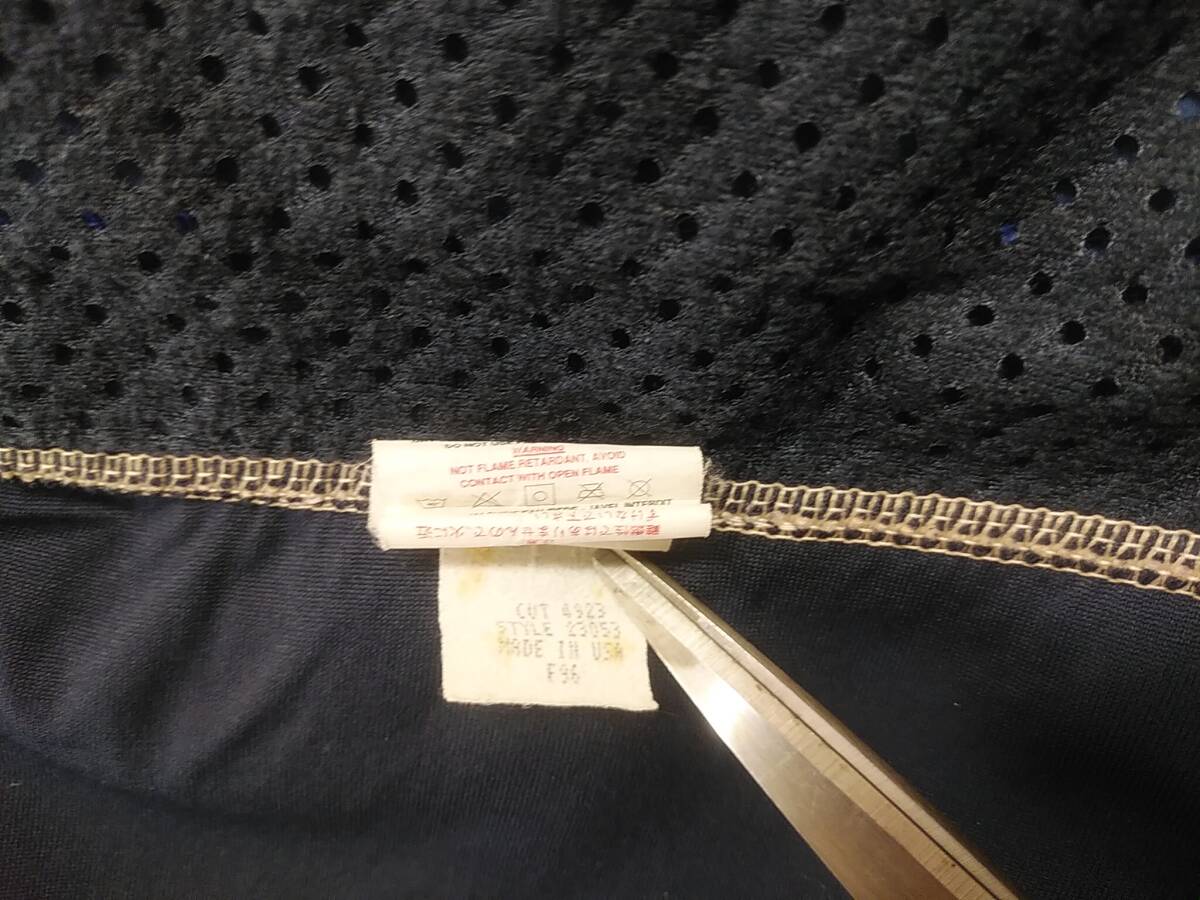 着用回数が少ない通常の古着程度保管品☆1996年 vintage☆made 着用回数が少ない通常の古着程度保管品☆1996年 vintage☆made
