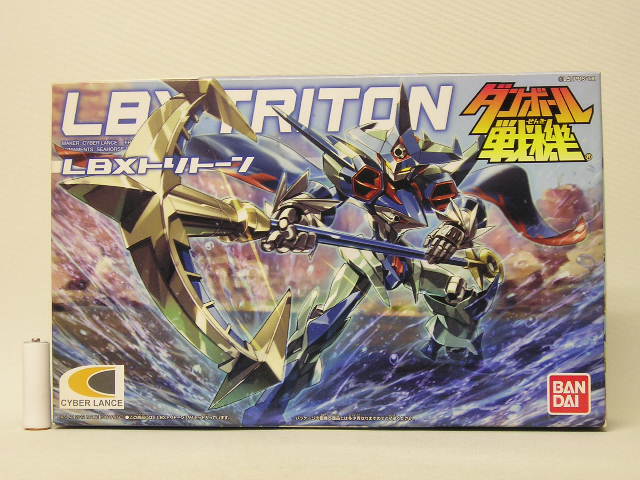■バンダイ ダンボール戦機 024 LBX トリトーン