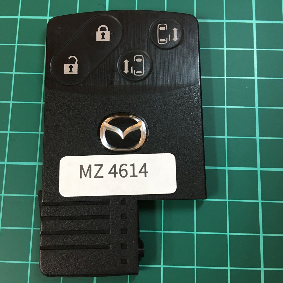 MZ4614マツダ 純正 4ボタン プレマシー CRER CR3W MPV LY3P 等スマートカードキー 両側電動スライドドア スマートキー キーレス